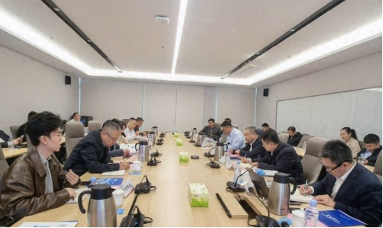 聚远机器人受邀出席 “机器人 + 石油化工” 对接会 防爆巡检方案赋能产业智能升级